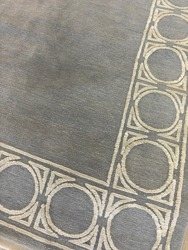 Circle Border Rug