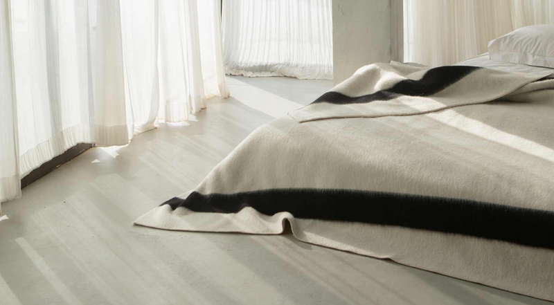 Siempre Oversized Recycled Throw - Ivory + Black