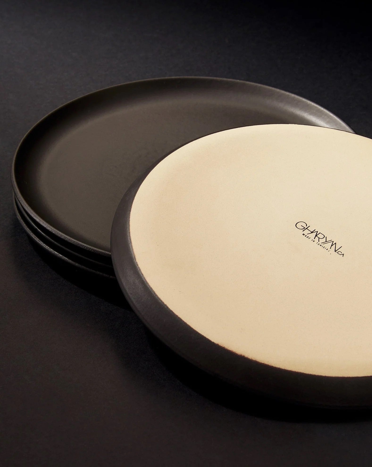 Stoneware Flat Salad Plate - Black