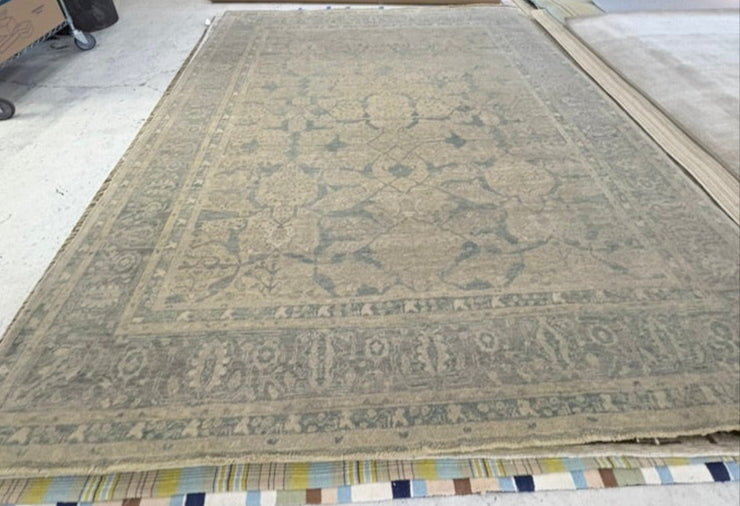 New Traditional Modern Oriental Rug
