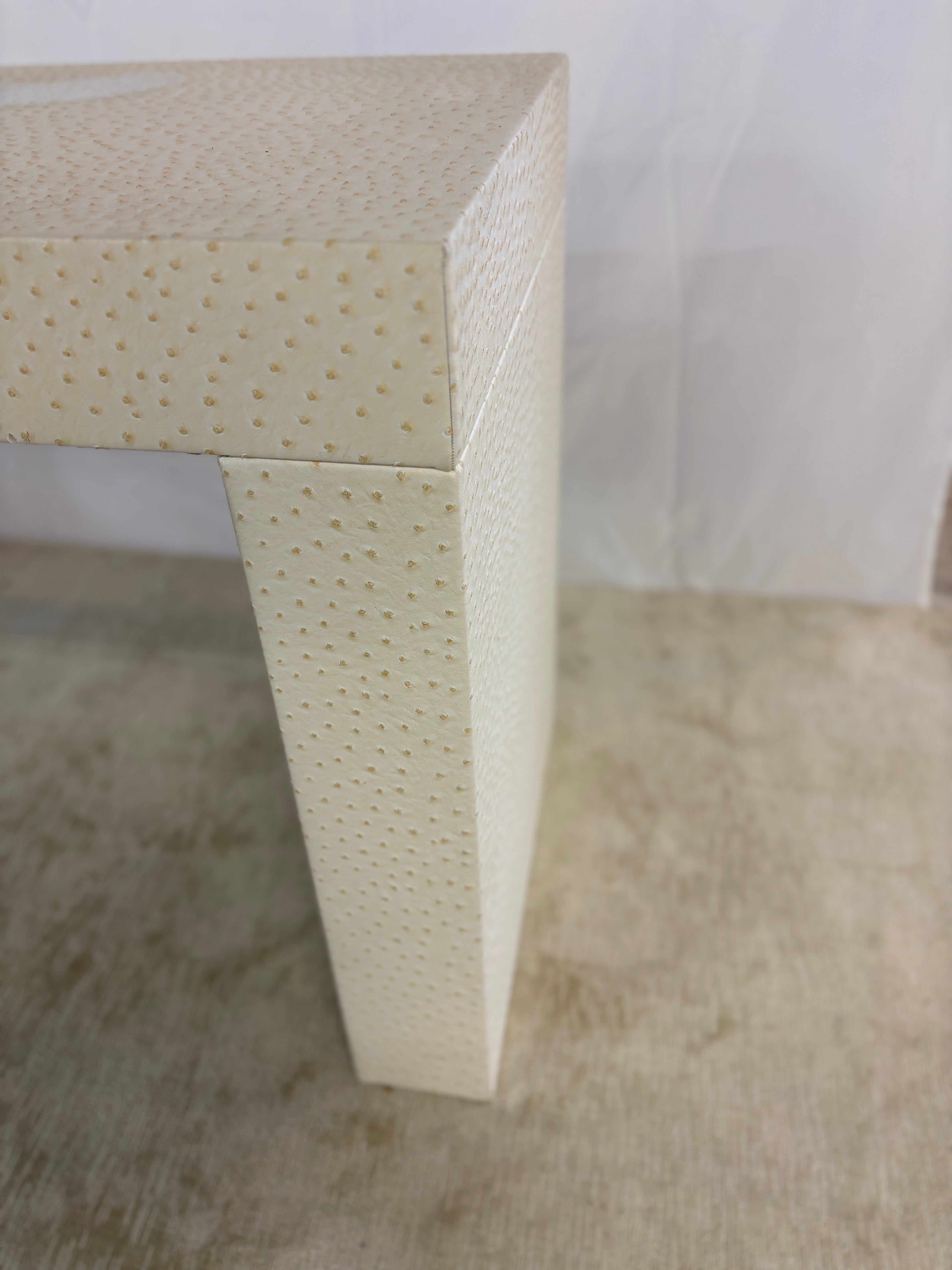 Square Feathers Lou Console Table Off White