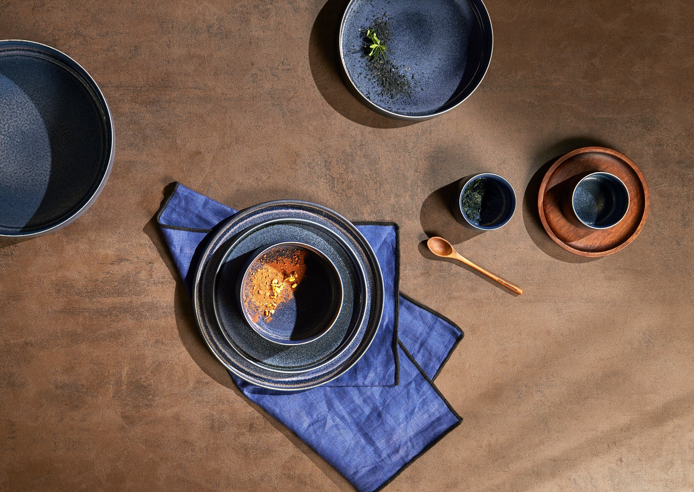 Carbon Dessert Plate