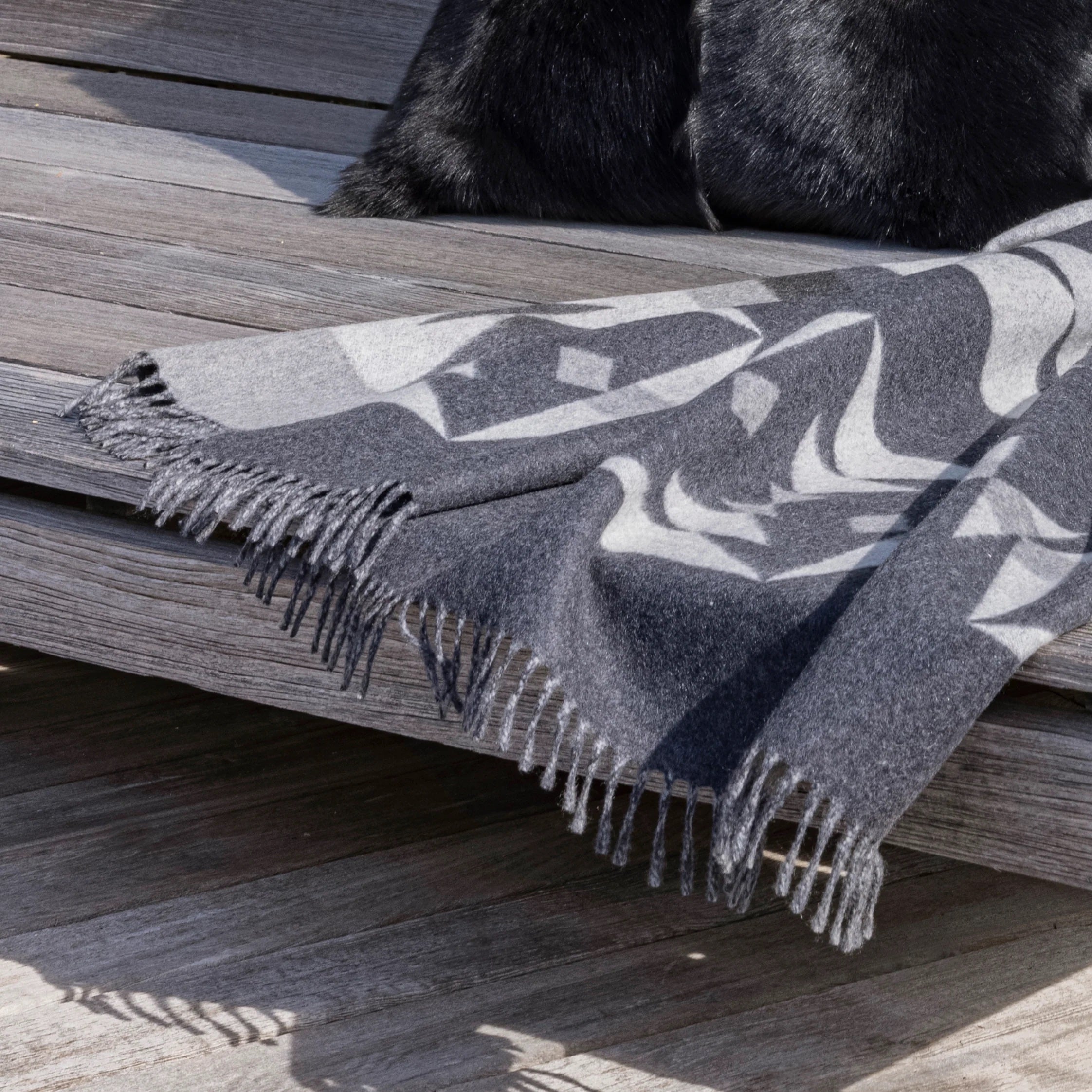 Dakota Geometric Throw