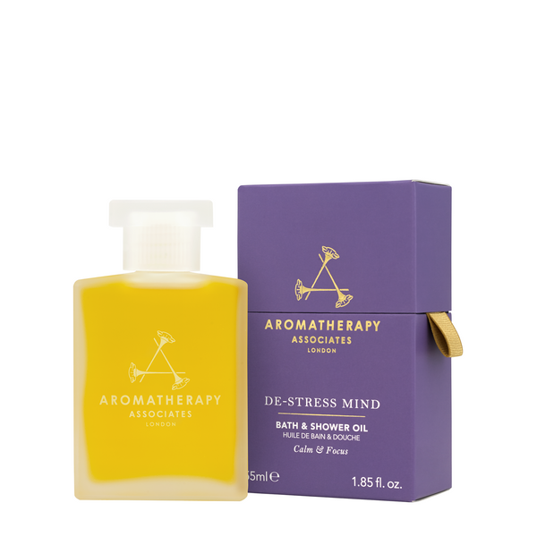 Bath and shower oil with resinous, sweet, and herbal scents works as a stress reliever, while nourishing your skin. Packed in a sleek matte bottle and purple box, also makes a perfect small gift.