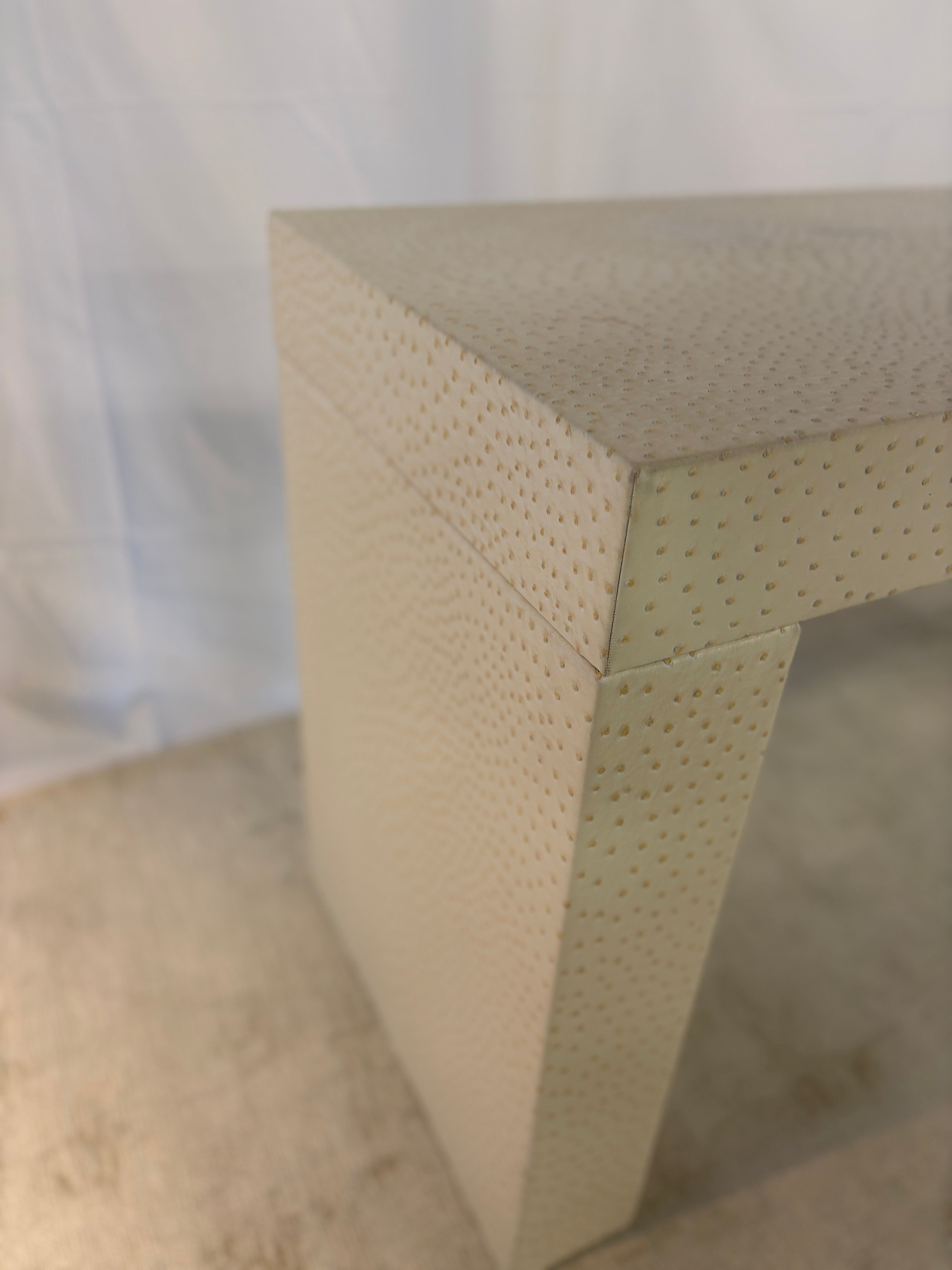 Square Feathers Lou Console Table Off White