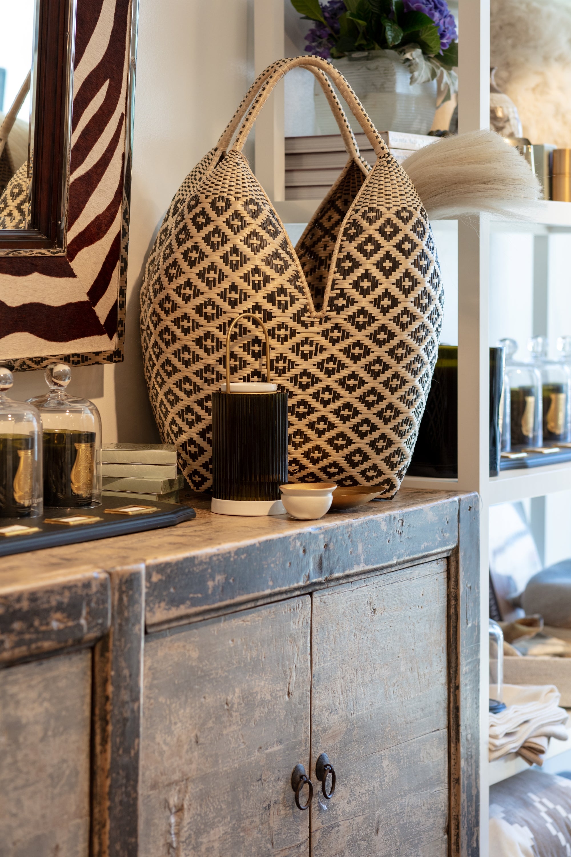 Cuatro Tetas Basket Coro Small