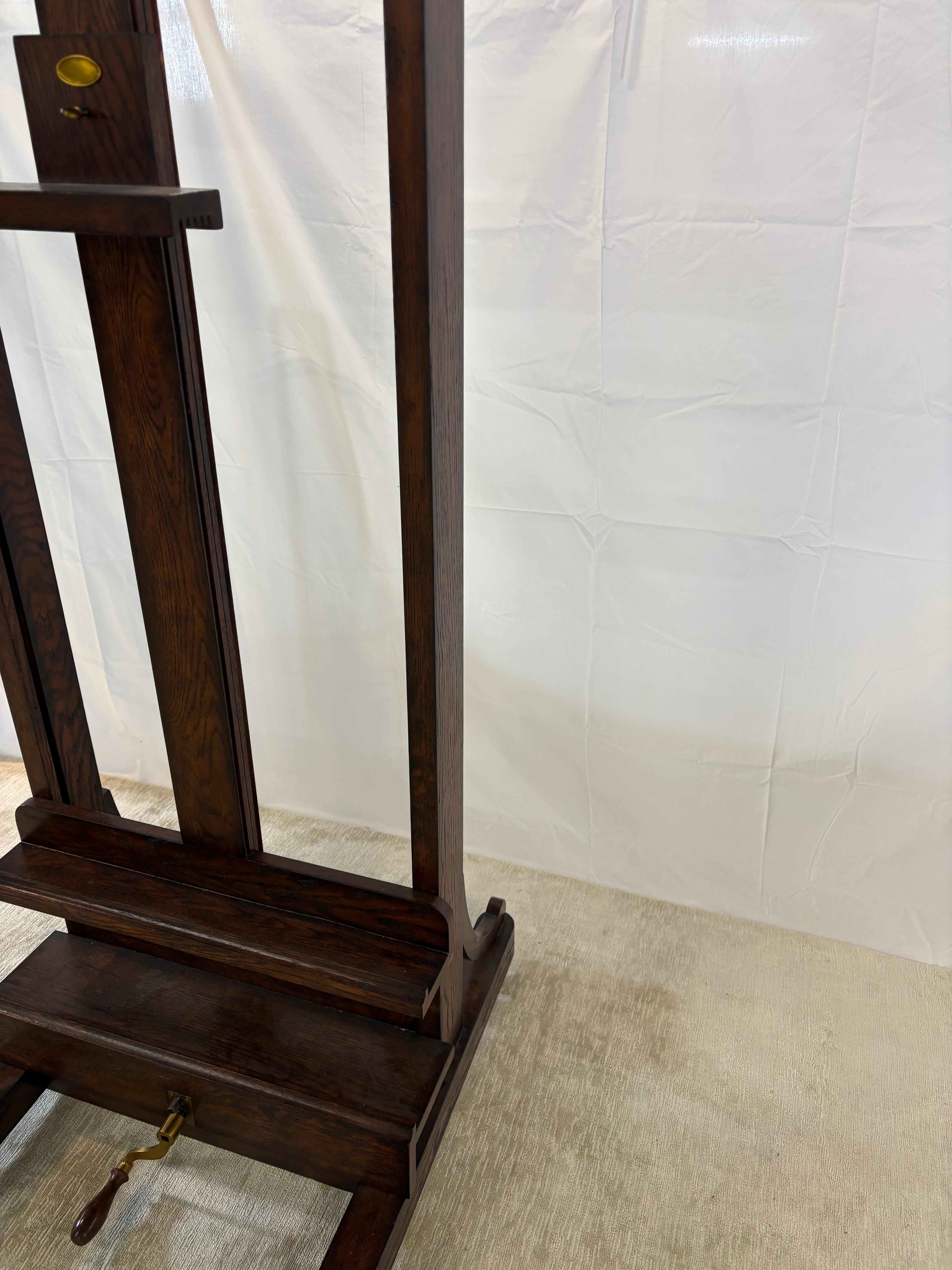 Easel