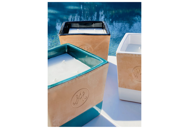 Terracotta Outdoor Candle - Lys Magicus White (IX)